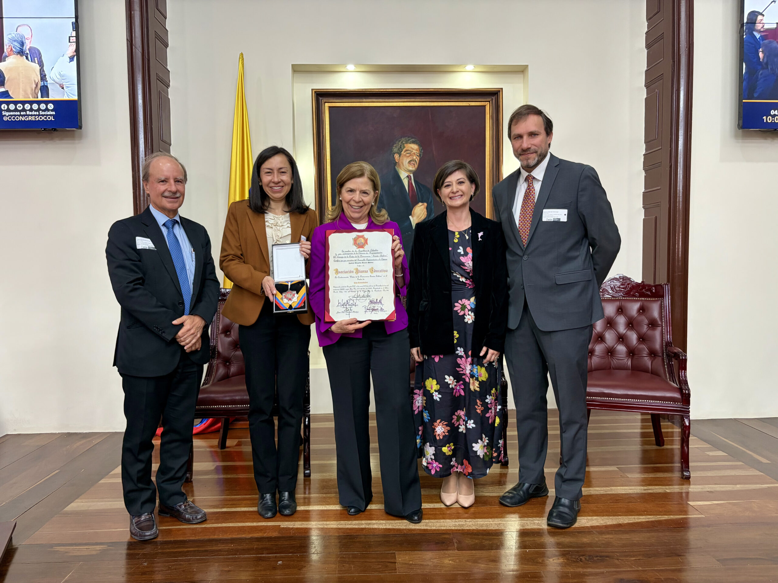 Gimnasio La Montaña celebra reconocimiento del Congreso de la República a la Alianza Educativa por su aporte a la educación de calidad en Colombia